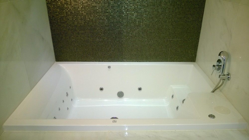 Imagen de la habitación del Hotel Crowne Plaza Tel Aviv Beach, An Ihg. Foto 7