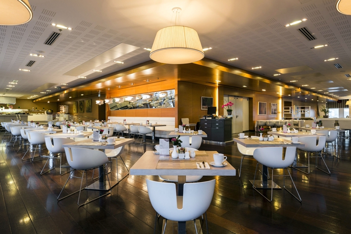 Imagen del bar/restaurante del Hotel Crowne Plaza Tel Aviv City Center, An Ihg. Foto 5