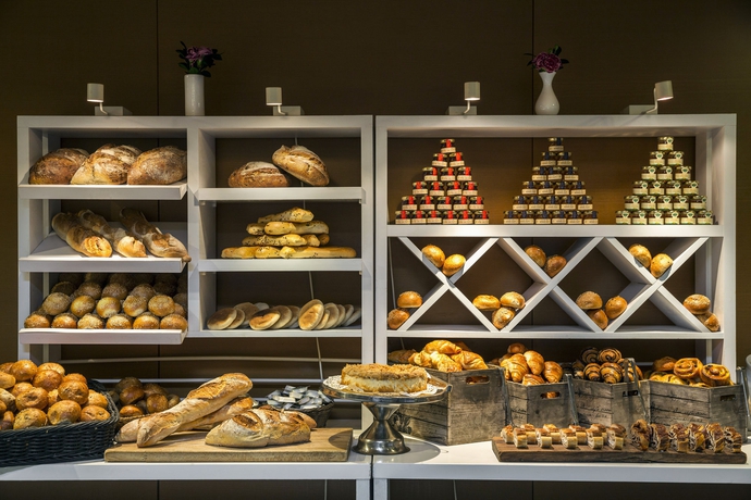 Imagen del bar/restaurante del Hotel Crowne Plaza Tel Aviv City Center, An Ihg. Foto 7