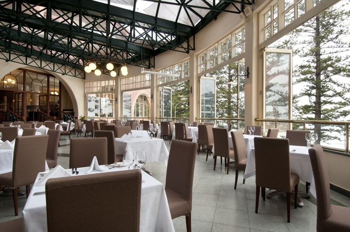 Imagen del bar/restaurante del Hotel Crowne Plaza Terrigal Pacific, An Ihg. Foto 3