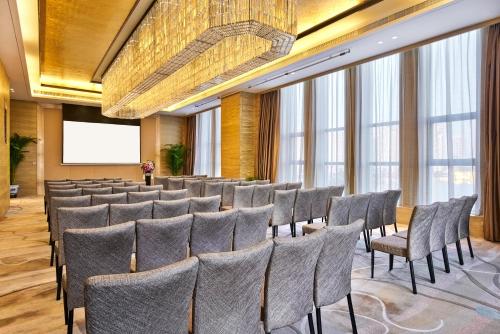 Imagen general del Hotel Crowne Plaza Tianjin Mei Jiang Nan, An Ihg. Foto 3