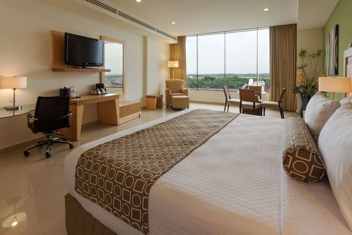 Imagen de la habitación del Hotel Crowne Plaza Tuxpan. Foto 9