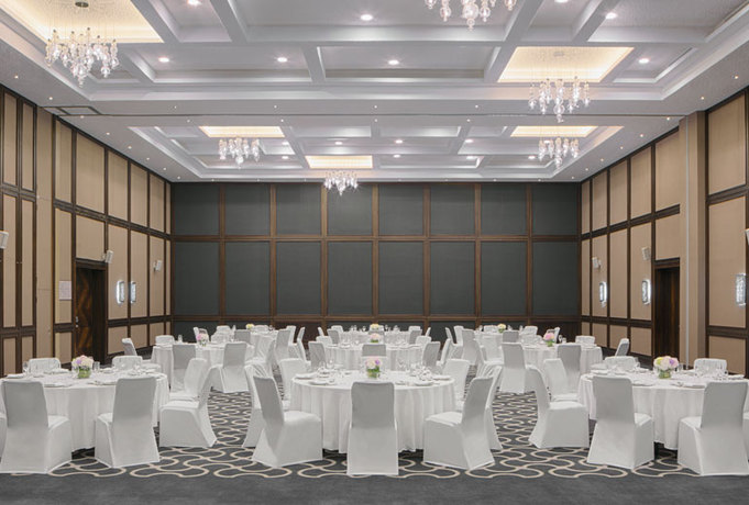 Imagen del bar/restaurante del Hotel Crowne Plaza Ufa Congress Hotel ( ex. Sheraton Ufa Hotel ). Foto 3