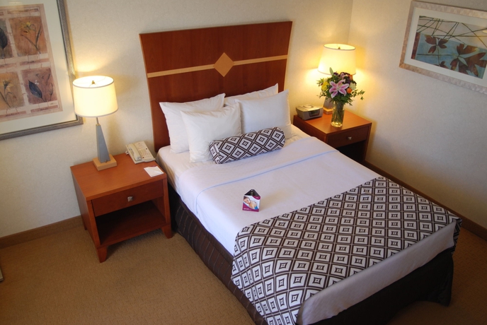 Imagen de la habitación del Hotel Crowne Plaza Ventura Beach, An Ihg. Foto 12