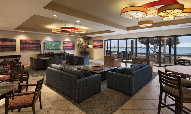 Imagen de los interiores del Hotel Crowne Plaza Ventura Beach, An Ihg. Foto 16
