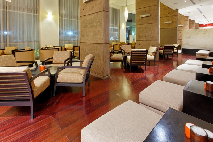 Imagen del bar/restaurante del Hotel Crowne Plaza Villahermosa, An Ihg. Foto 3