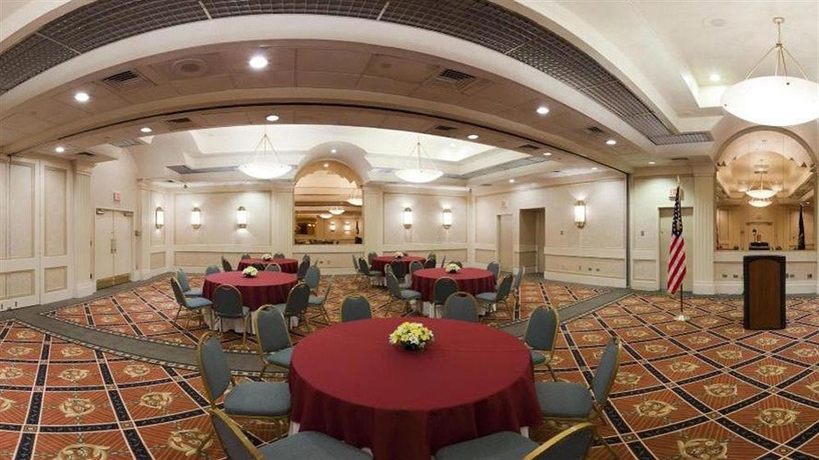 Imagen de los interiores del Hotel Crowne Plaza Virginia Beach Town Center, An Ihg. Foto 14