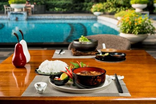 Imagen general del Hotel Crowne Plaza West Hanoi Residences. Foto 1