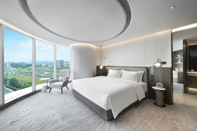Imagen de la habitación del Hotel Crowne Plaza Wuhan Optics Valley, An Ihg. Foto 21