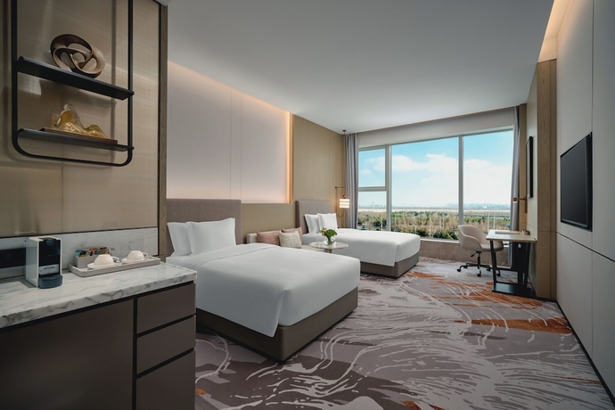 Imagen de la habitación del Hotel Crowne Plaza Wuhan Tianhe Airport by IHG. Foto 11
