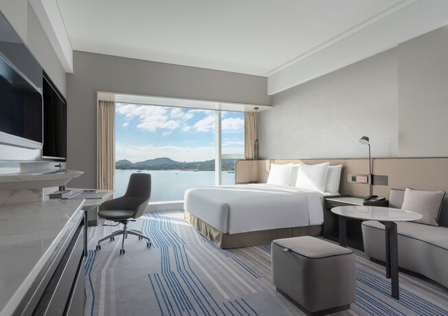 Imagen de la habitación del Hotel Crowne Plaza Xiamen Jimei, An Ihg Hotel. Foto 14