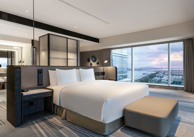 Imagen de la habitación del Hotel Crowne Plaza Xiamen Jimei, An Ihg Hotel. Foto 21