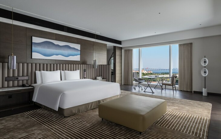 Imagen de la habitación del Hotel Crowne Plaza Xiamen Jimei, An Ihg Hotel. Foto 31