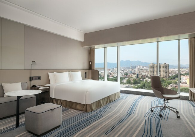 Imagen de la habitación del Hotel Crowne Plaza Xiamen Jimei, An Ihg Hotel. Foto 37