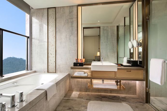 Imagen de la habitación del Hotel Crowne Plaza Xiangxi. Foto 4