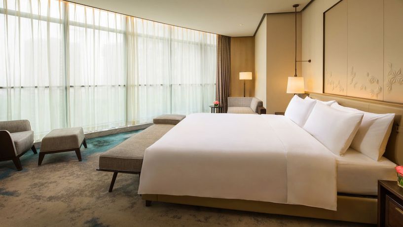 Imagen de la habitación del Hotel Crowne Plaza Xiangxi. Foto 7