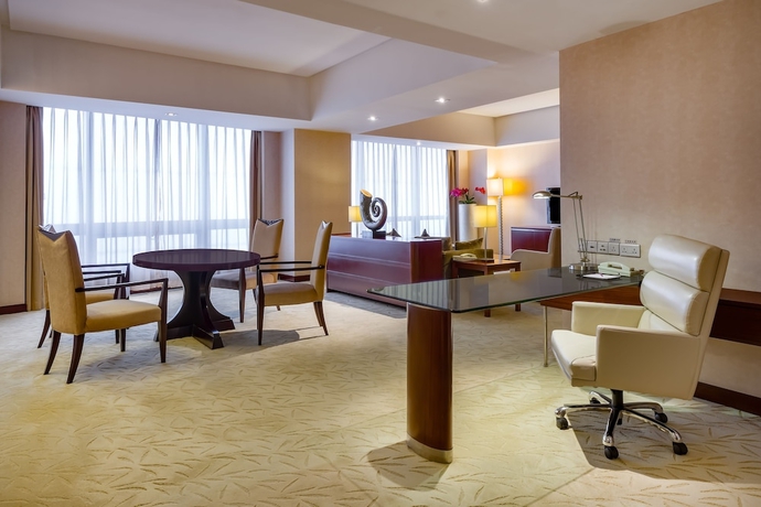 Imagen de la habitación del Hotel Crowne Plaza Yantai Seaview, An Ihg. Foto 3