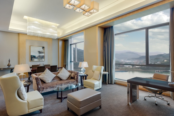 Imagen de la habitación del Hotel Crowne Plaza Yichang, An Ihg. Foto 5