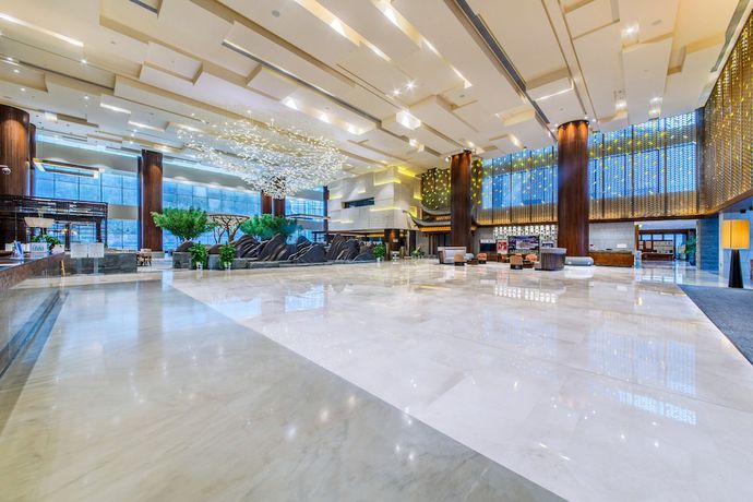 Imagen de los interiores del Hotel Crowne Plaza Zhangjiajie Wulingyuan. Foto 19