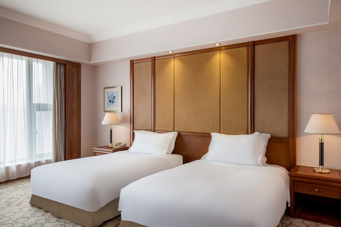 Imagen de la habitación del Hotel Crowne Plaza Zhanjiang, An Ihg. Foto 7