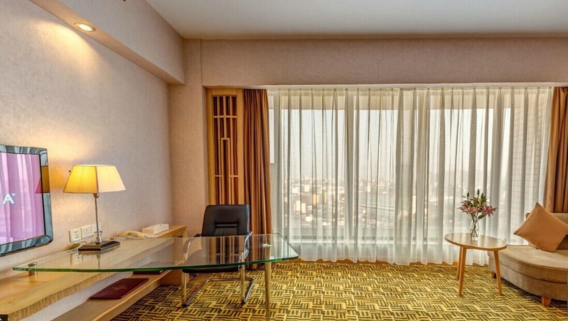 Imagen de la habitación del Hotel Crowne Plaza Zhanjiang, An Ihg. Foto 9