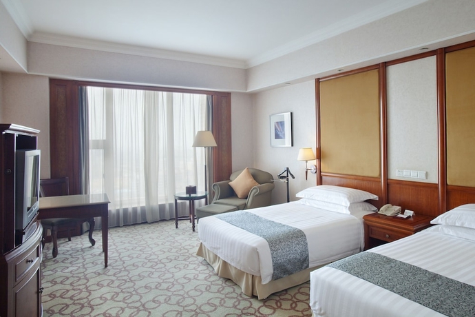 Imagen de la habitación del Hotel Crowne Plaza Zhanjiang, An Ihg. Foto 12