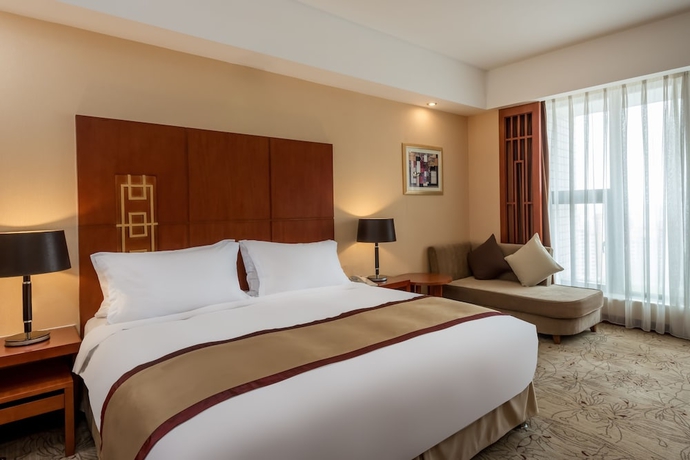 Imagen de la habitación del Hotel Crowne Plaza Zhanjiang, An Ihg. Foto 13