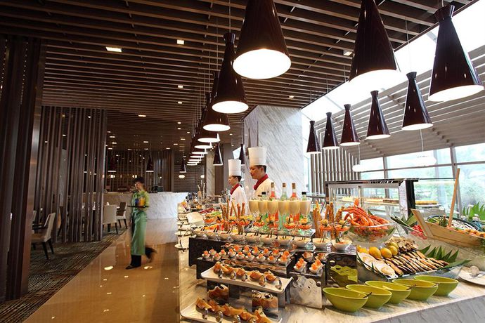 Imagen del bar/restaurante del Hotel Crowne Plaza Zhongshan Wing On City, An Ihg. Foto 6