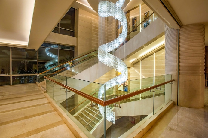 Imagen de los interiores del Hotel Crowne Plaza Zhongshan Xiaolan, An Ihg. Foto 14
