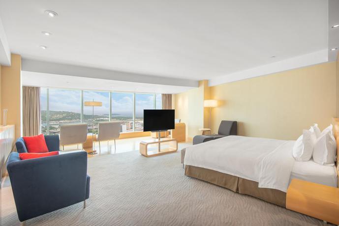 Imagen de la habitación del Hotel Crowne Plaza Zhuhai City Center, An Ihg. Foto 11