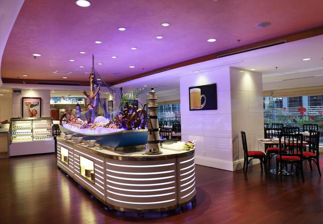 Imagen de los interiores del Hotel Crowne Plaza and Suites Landmark Shenzhen, An Ihg. Foto 9