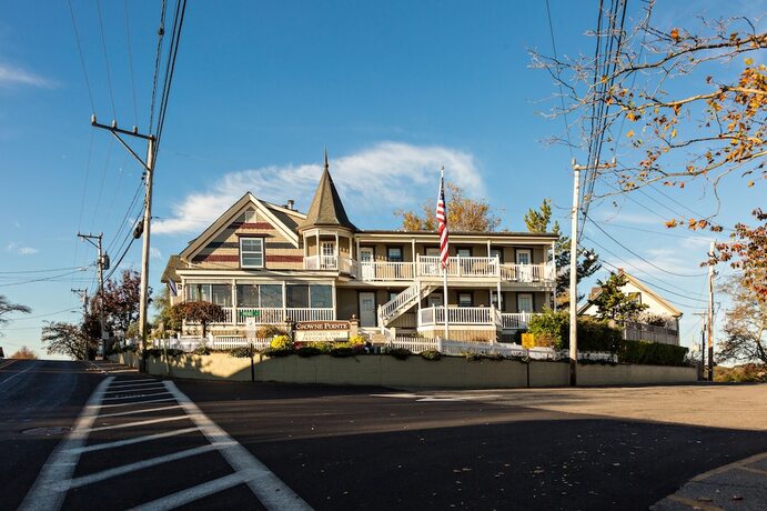 Imagen general del Hotel Crowne Pointe Historic Inn and Spa - Adults Only. Foto 1