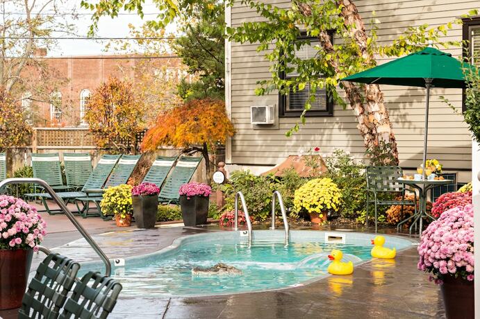 Imagen general del Hotel Crowne Pointe Historic Inn and Spa - Adults Only. Foto 9
