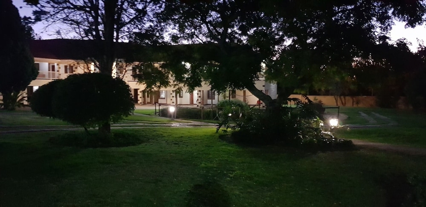 Imagen general del Hotel Crowthorne Lodge. Foto 3