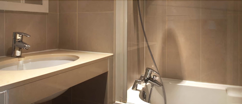 Imagen de la habitación del Hotel Crowwood. Foto 18