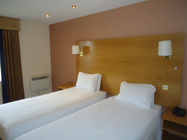 Imagen general del Hotel Crowwood. Foto 9