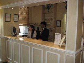 Imagen de los interiores del Hotel Croydon Court. Foto 11
