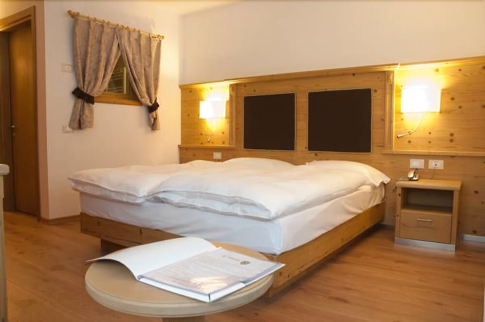 Imagen de la habitación del Hotel Crozzon. Foto 14