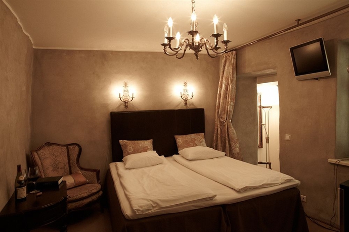 Imagen de la habitación del Hotel Cru. Foto 7