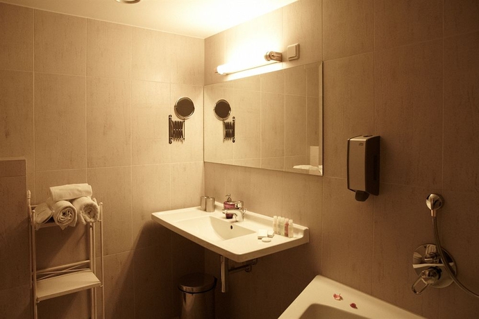 Imagen de la habitación del Hotel Cru. Foto 9