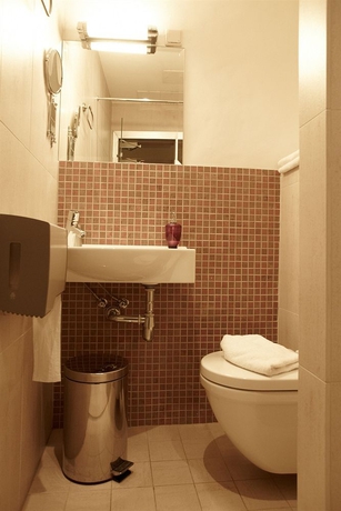 Imagen de la habitación del Hotel Cru. Foto 15