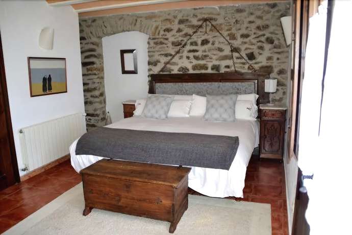 Imagen de la habitación del Hotel Cruells. Foto 6