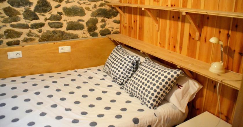 Imagen de la habitación del Hotel Cruells. Foto 16