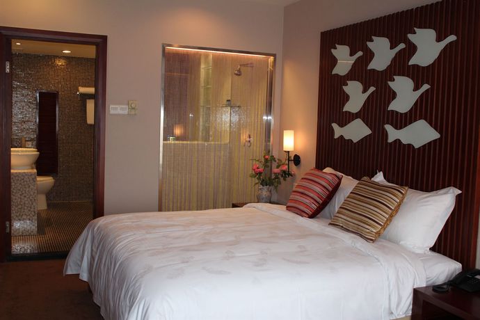 Imagen de la habitación del Hotel Cruise Business. Foto 3