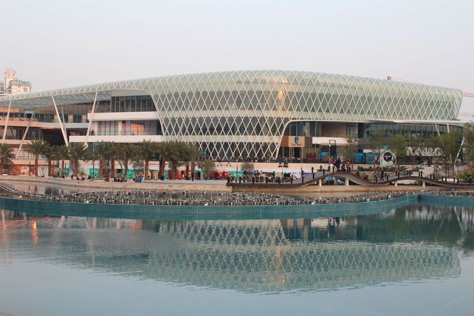 Imagen de los exteriores del Hotel Cruise Business. Foto 9