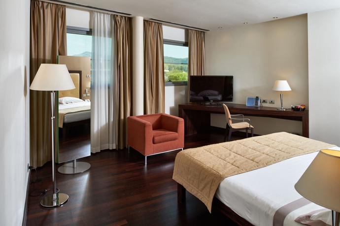 Imagen de la habitación del Hotel Cruise. Foto 9