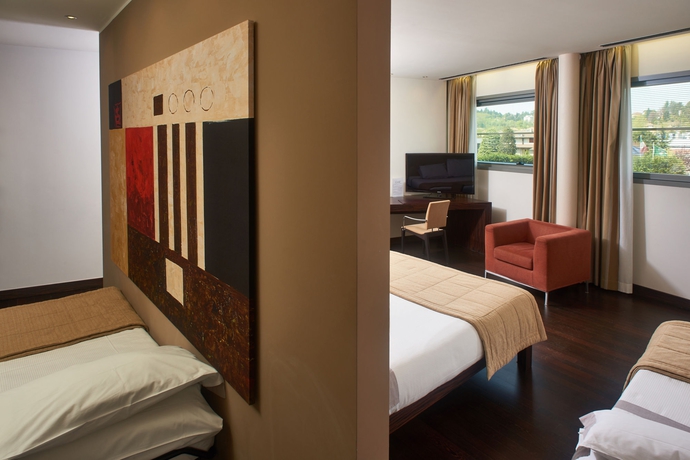 Imagen de la habitación del Hotel Cruise. Foto 10