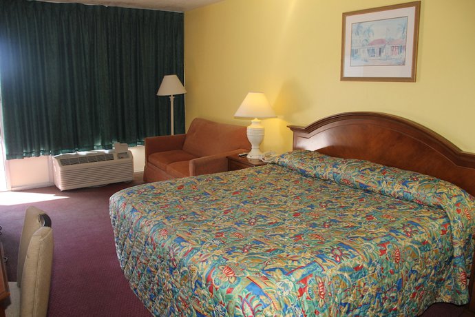Imagen de la habitación del Hotel Cruise Port Inn. Foto 4