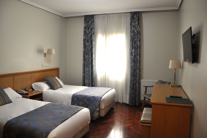 Imagen de la habitación del Hotel Crunia. Foto 4