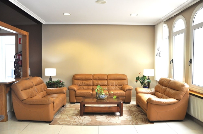 Imagen de los interiores del Hotel Crunia. Foto 18